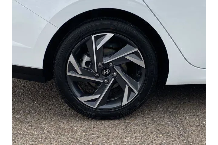 $21396 : Hyundai ELANTRA 2025 SEL Spo image 9