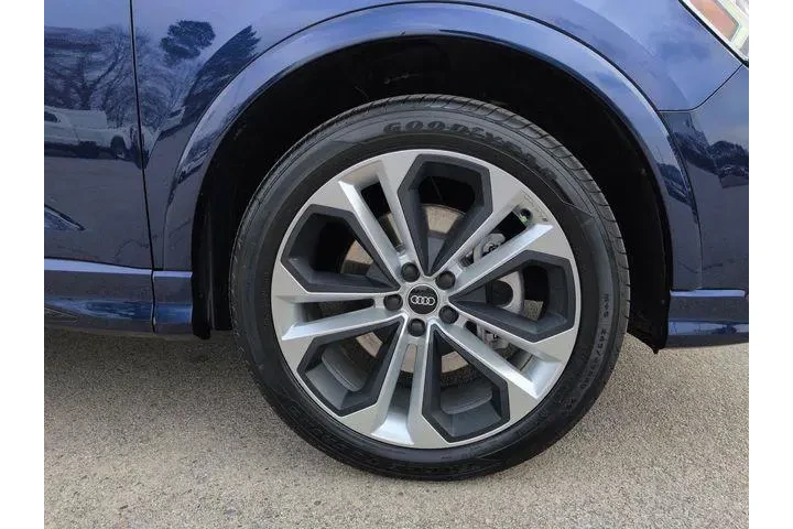 $24640 : Audi Q3 2022 AWD quattro S l image 10