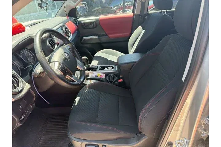 $32000 : Toyota Tacoma 2023 4x2 TRD O image 7