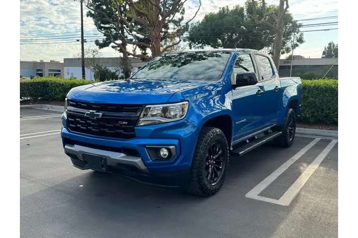 2022 Colorado 4WD Crew Cab Z71 image 2