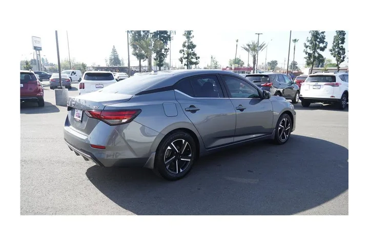 $19284 : 2024 Sentra SV image 6