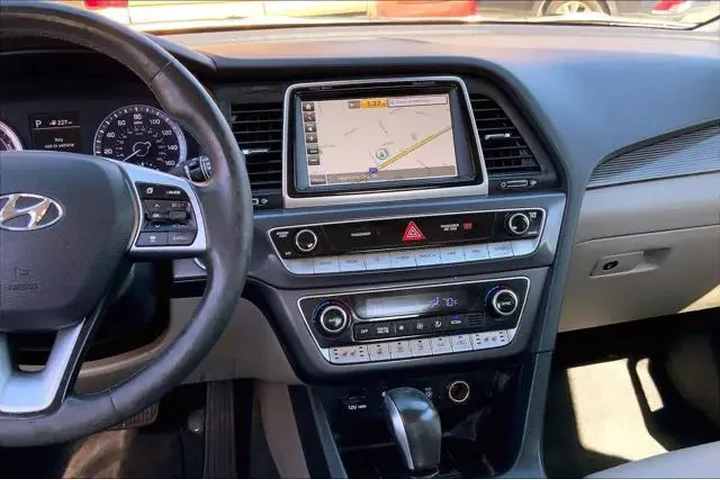 $15747 : Hyundai SONATA Hybrid 2018 L image 7