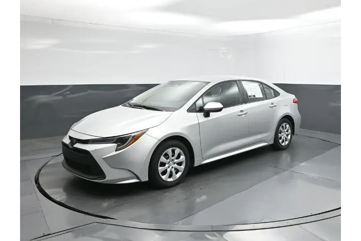 $22991 : Toyota Corolla 2024 LE 4dr S image 1