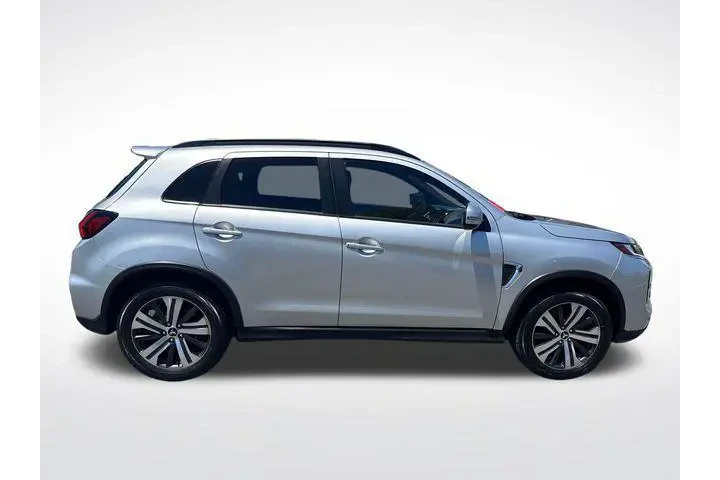 $14985 : Mitsubishi Outlander Sport 2 image 6