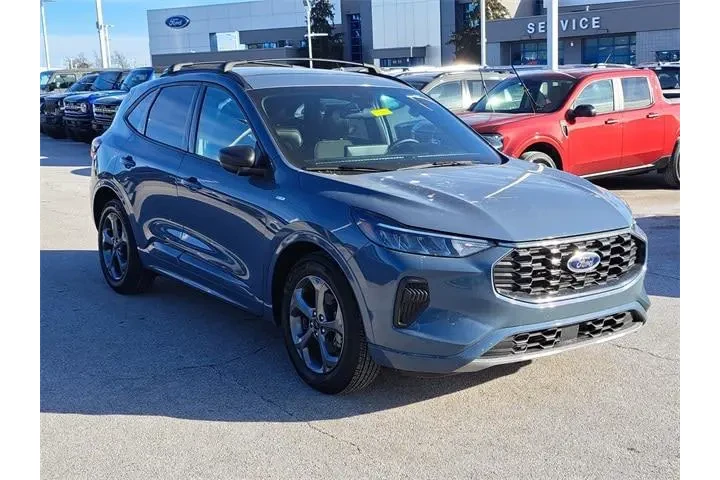$22020 : Ford Escape 2023 ST-Line 4dr image 7