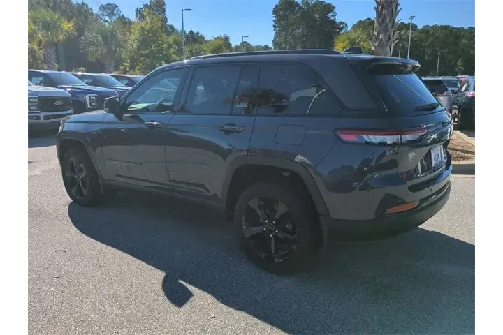 $33790 : Jeep Grand Cherokee 2024 4x2 image 6