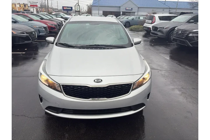 $11995 : Kia Forte 2017 LX 4dr Sedan image 2