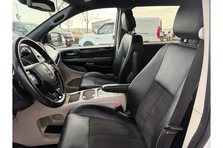 $12995 : 2019 GRAND CARAVAN PASSENGER image 4