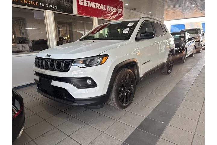 $22361 : Jeep Compass 2025 4x4 Latitu image 1