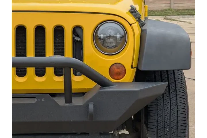 $12327 : Jeep Wrangler 2008 4x4 X 2dr image 9