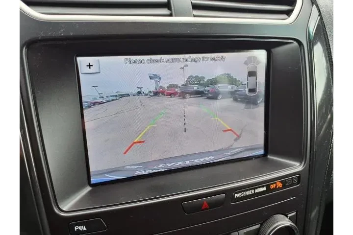 $15696 : Ford Explorer 2019 AWD XLT 4 image 10