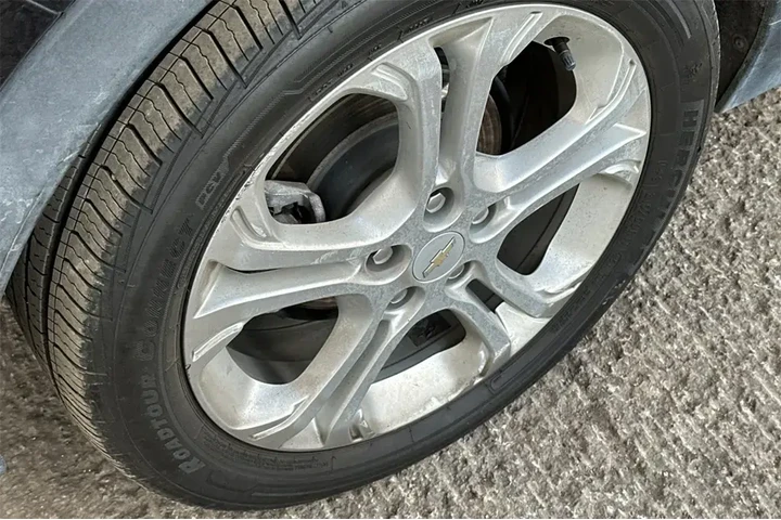 $12648 : Chevrolet Bolt EV 2018 LT 4d image 8