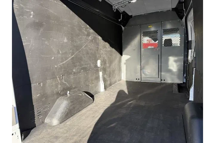 $33985 : Ford Transit 2023 250 3dr LW image 8