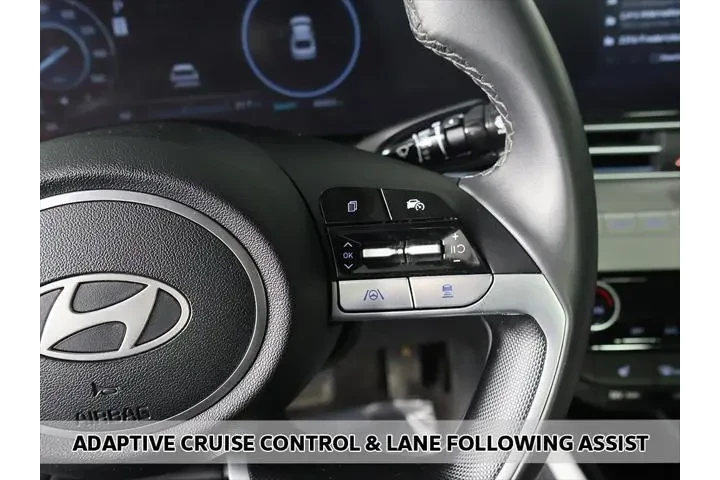 $20983 : Hyundai ELANTRA 2024 Limited image 5