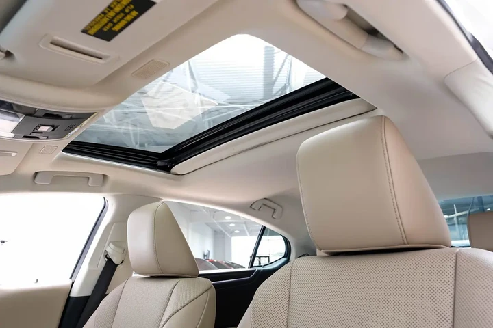 $25490 : 2019 ES 350 image 6