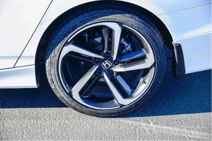 $18995 : Honda Accord 2021 Sport 4dr image 5