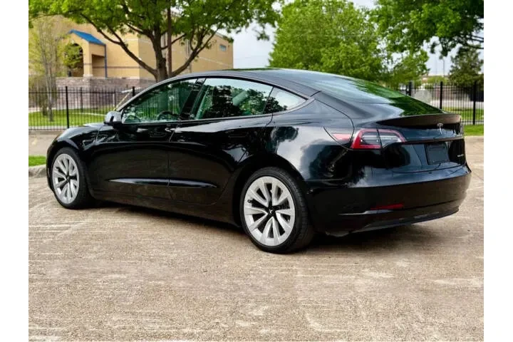 $24057 : 2022 Model 3 image 4