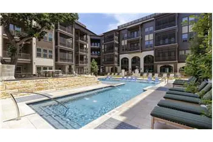 $2260 : Rental property with 1 bedro image 1