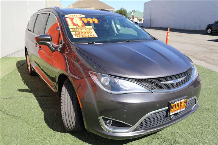 $13999 : 2019 CHRYSLER PACIFICA TOURIN image 3