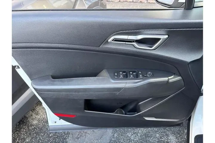 $23498 : Kia Sportage 2024 LX 4dr SUV image 9