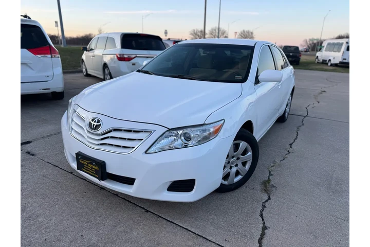 $8499 : 2011 Camry Base 6-Spd AT image 5