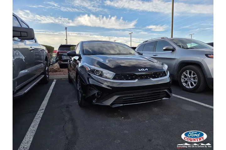 $21595 : Kia Forte 2024 LXS 4dr Sedan image 1