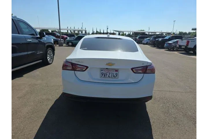 $13900 : Chevrolet Malibu 2021 LT 4dr image 5