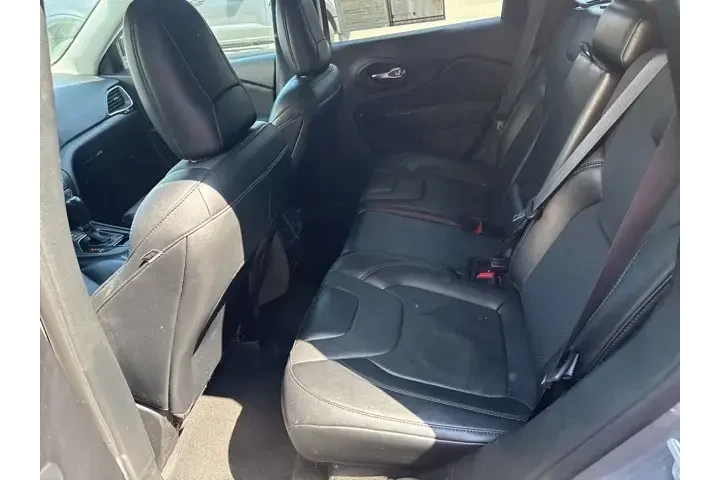 Jeep Cherokee 2023 4x4 Altit image 9