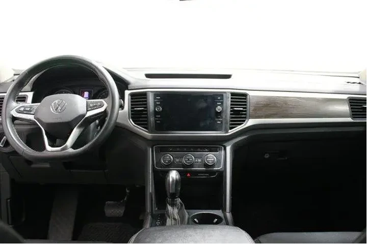 $19988 : Volkswagen Atlas 2021 SE 4dr image 2