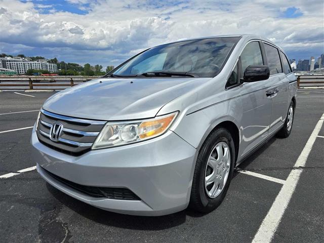 $6800 : 2012 HONDA ODYSSEY image 5