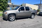 $7000 : 2007 chevrolet Avalanche thumbnail