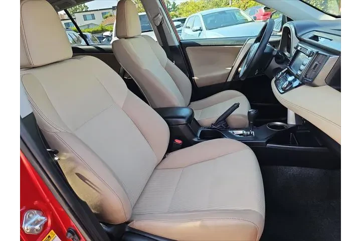 $18839 : Toyota RAV4 2015 AWD XLE 4dr image 10
