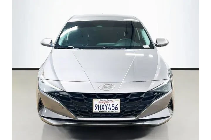 $17806 : Hyundai ELANTRA 2023 SEL 4dr image 2