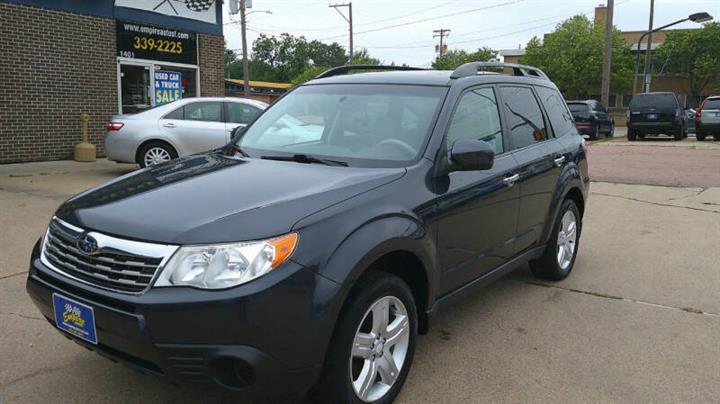 $8999 : 2010 Forester 2.5X Premium image 3