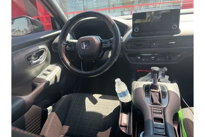$22991 : Honda HR-V 2024 AWD Sport 4d image 6