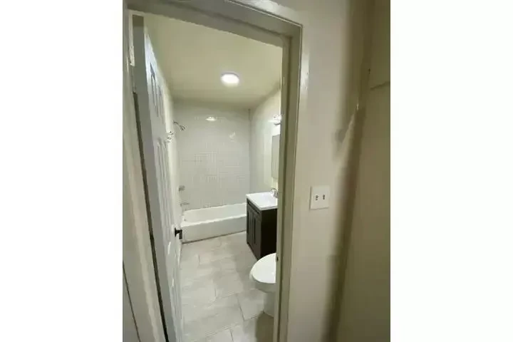 $1695 : SUR L.A. APTO Y SINGLE EN RENT image 2