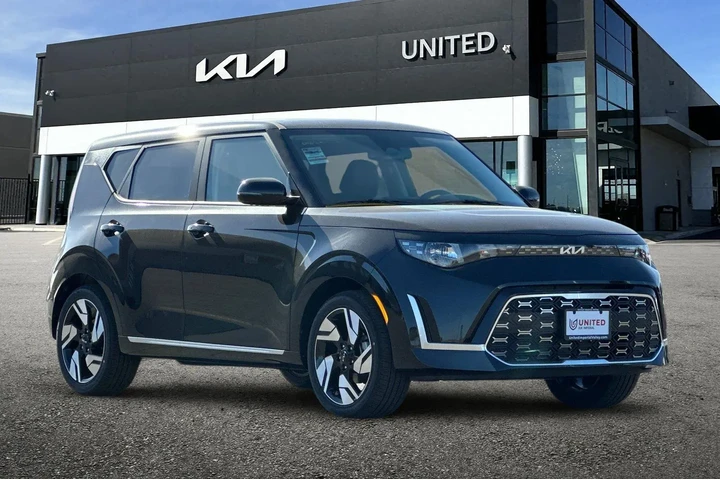 $26135 : New 2025 Soul GT-Line image 1