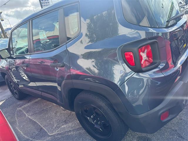 $1000 : Jeep Renegade Sport image 2