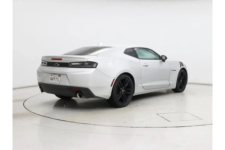 $25998 : Chevrolet Camaro 2018 LT 2dr image 8