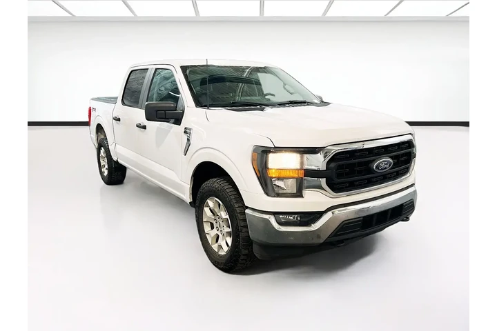 $32477 : Ford F-150 2023 4x4 XLT 4dr image 2