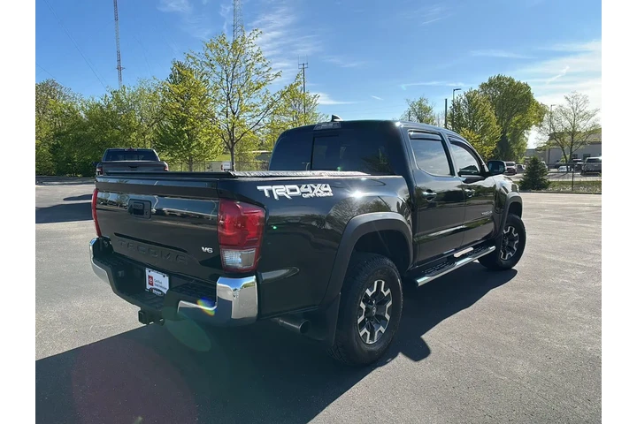 $31295 : Silver Certified 2017 Tacoma image 10