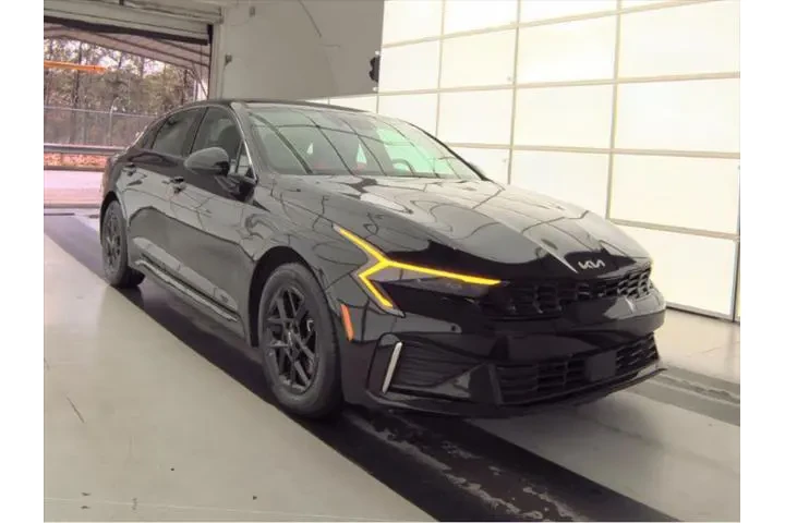 $25493 : Kia K5 2025 LXS 4dr Sedan image 4