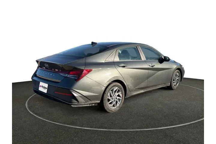 $19999 : Hyundai ELANTRA 2024 SEL 4dr image 5