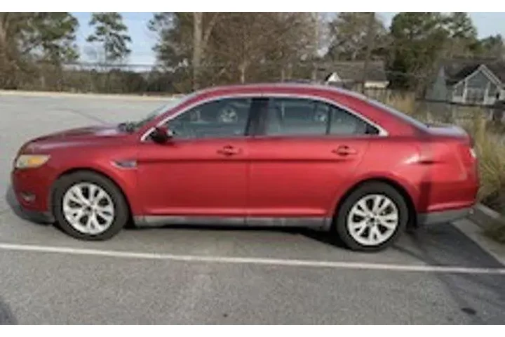 $3800 : Ford Taurus 2011 SEL 4dr Sed image 8
