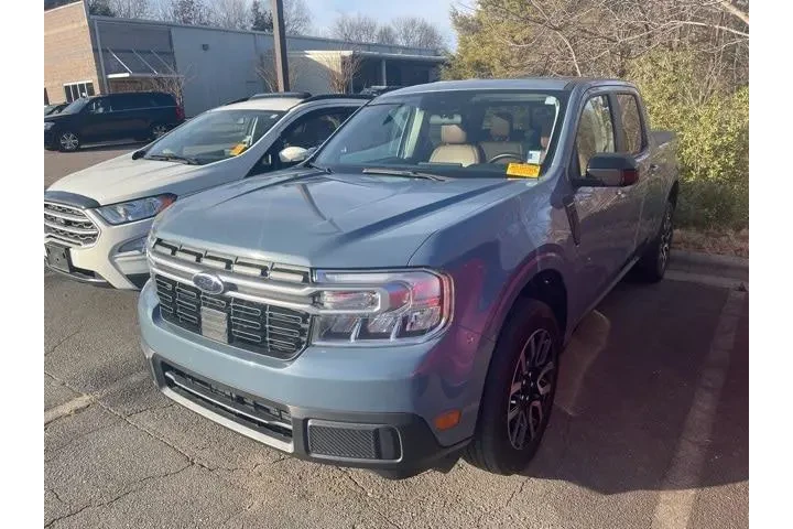 $30998 : Ford Maverick 2024 Lariat 4d image 1