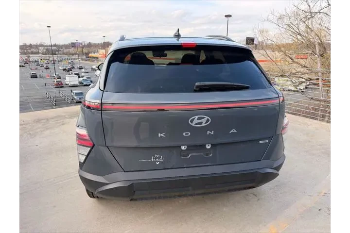 $22900 : Hyundai KONA 2024 AWD SEL 4d image 4