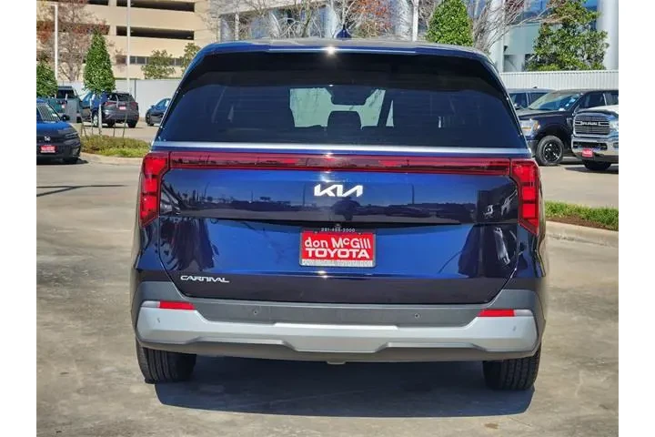 $34579 : Kia Carnival 2025 LXS 4dr Mi image 6