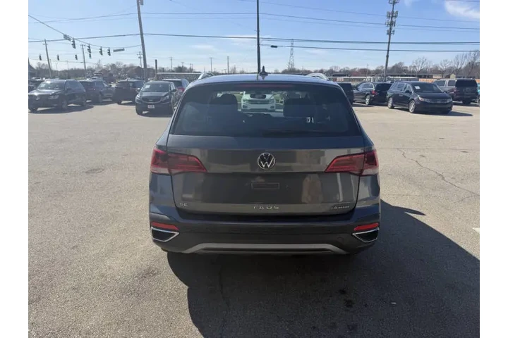 $17999 : 2024 Taos SE image 6