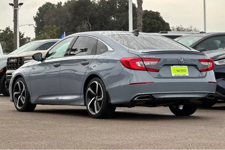 $25700 : Honda Accord 2022 Sport Spec image 8