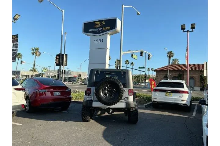 $18822 : Jeep Wrangler Unlimited 2015 image 5